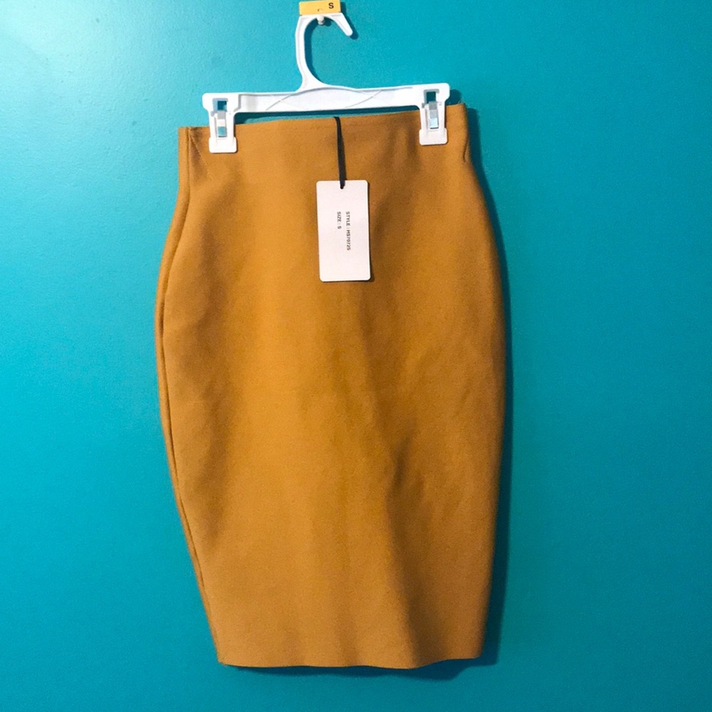 Yellow skirt